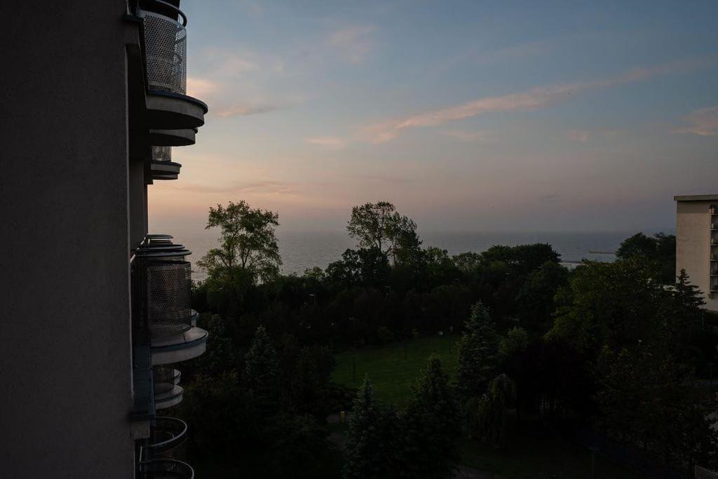 Apartament Ania Z Widokiem Na Morze W Hotelu Arka Kolberg Exterior foto