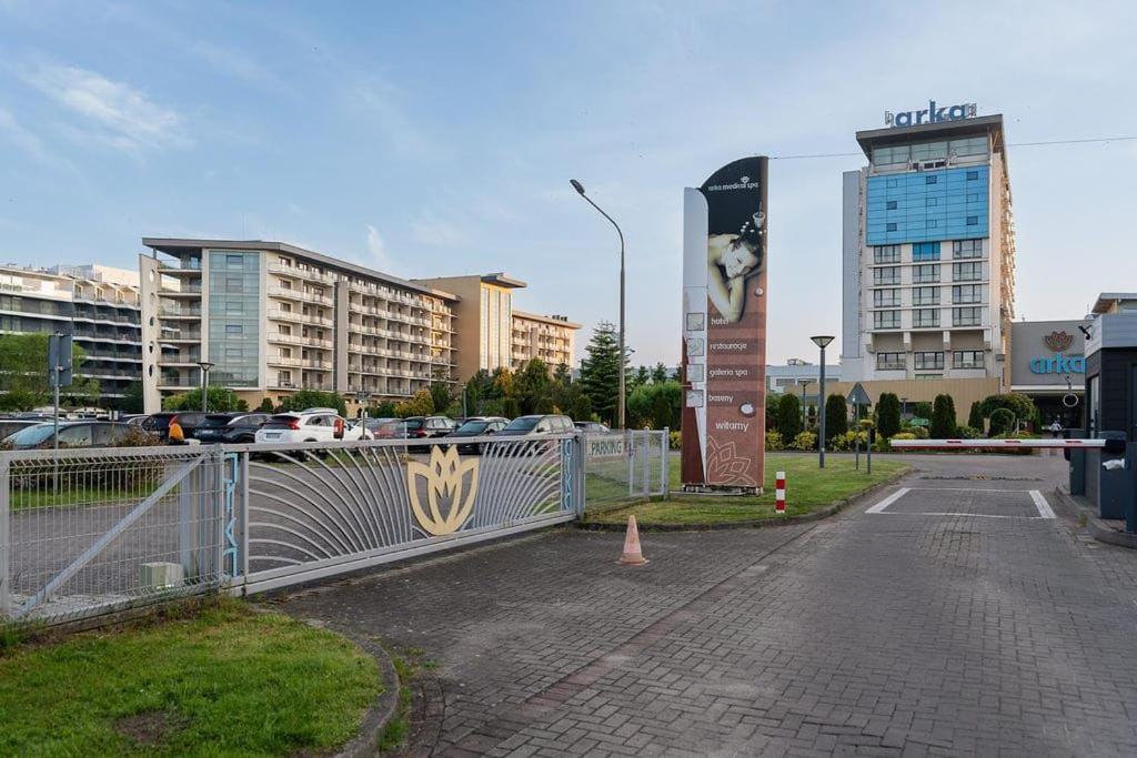 Apartament Ania Z Widokiem Na Morze W Hotelu Arka Kolberg Exterior foto