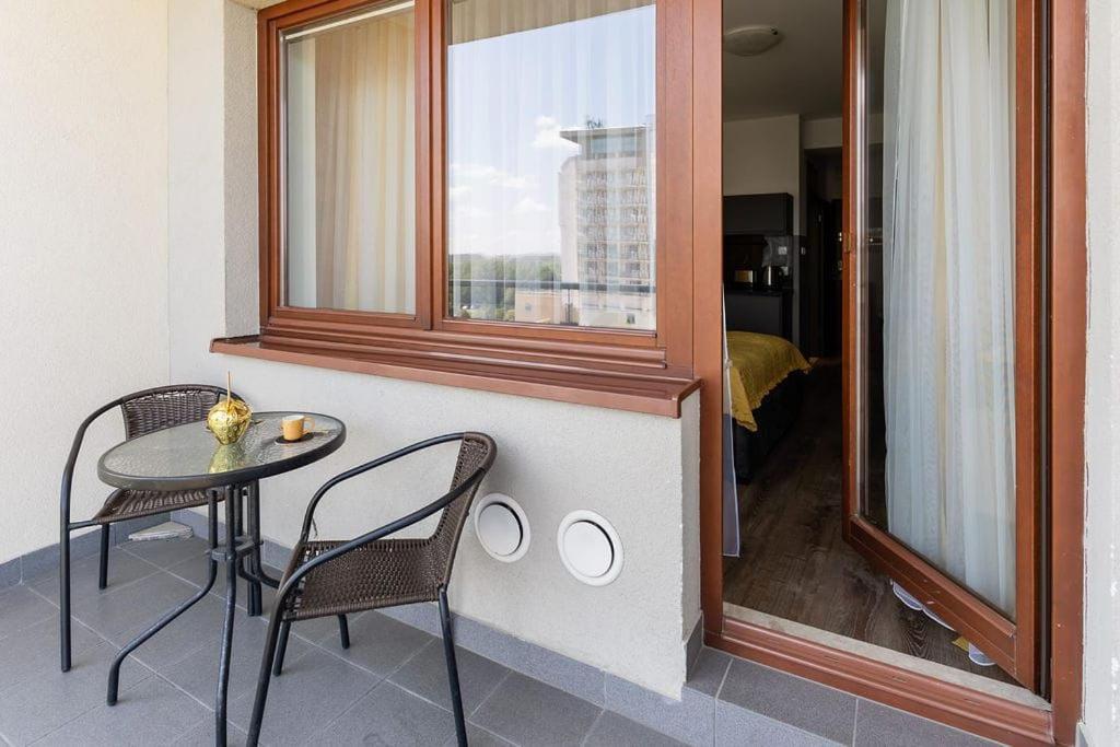 Apartament Ania Z Widokiem Na Morze W Hotelu Arka Kolberg Exterior foto