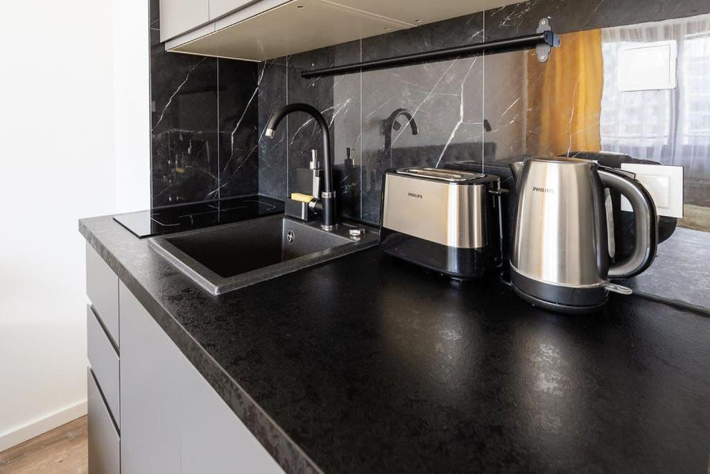 Apartament Ania Z Widokiem Na Morze W Hotelu Arka Kolberg Exterior foto