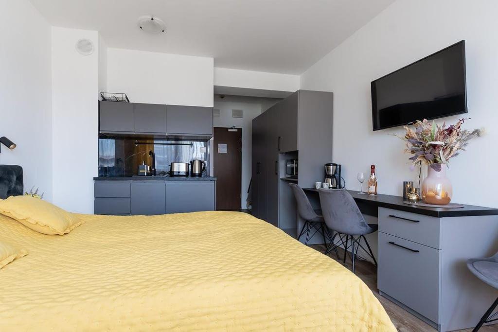 Apartament Ania Z Widokiem Na Morze W Hotelu Arka Kolberg Exterior foto